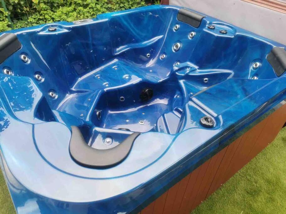 Maison Time Break Jacuzzi - 4 Etoiles โทนง-เลส์-แบงส์ ภายนอก รูปภาพ