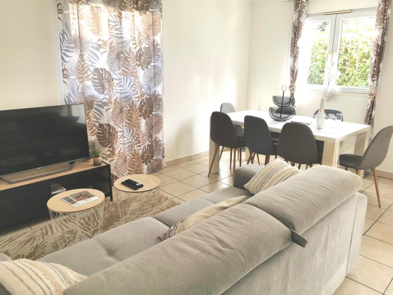 Maison Time Break Jacuzzi - 4 Etoiles โทนง-เลส์-แบงส์ ภายนอก รูปภาพ